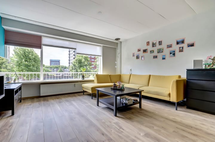 Foto 5 van Bernard Zweersplein 40