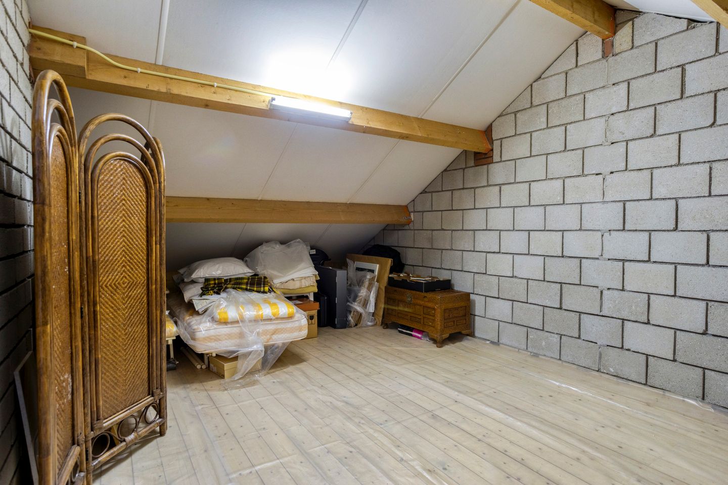 Photo 79 of Montjoiestraat 4