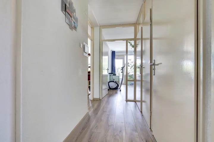 Foto 15 van Bernard Zweersplein 40