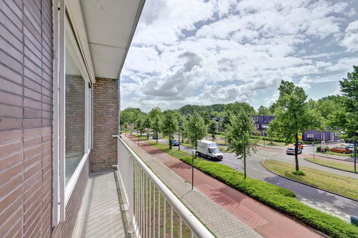 Foto 22 van Bernard Zweersplein 40