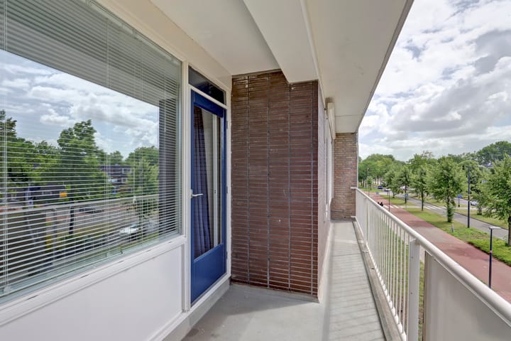 Foto 23 van Bernard Zweersplein 40