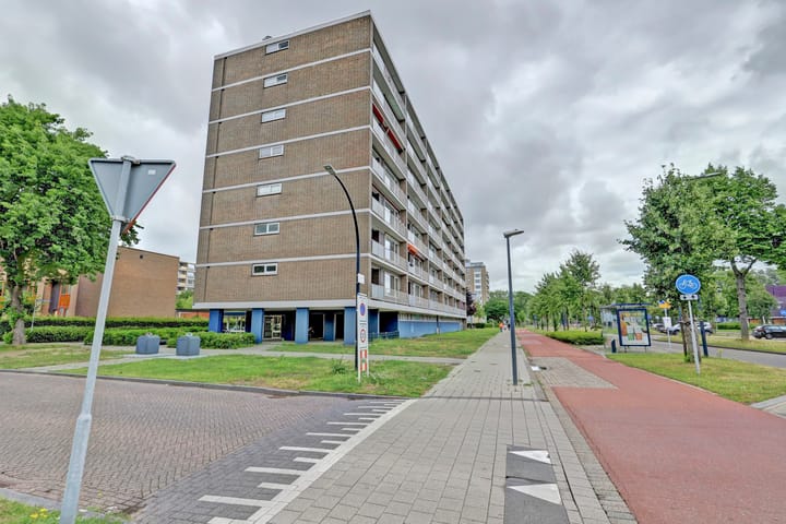 Foto 29 van Bernard Zweersplein 40