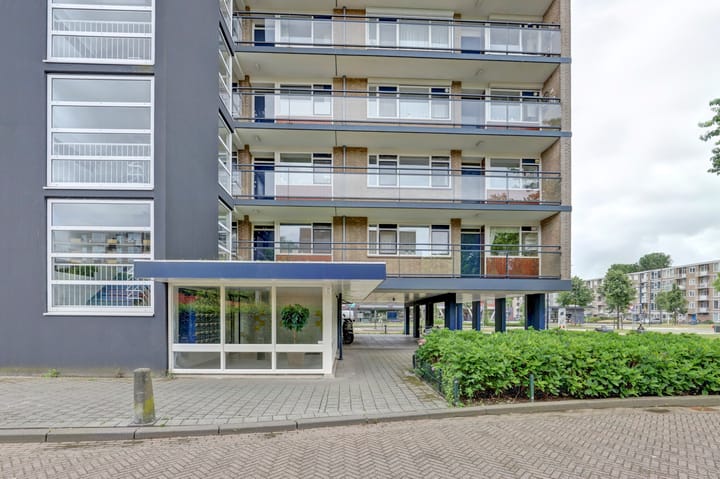 Foto 33 van Bernard Zweersplein 40