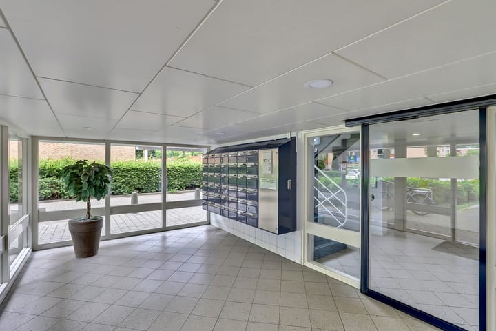 Foto 34 van Bernard Zweersplein 40