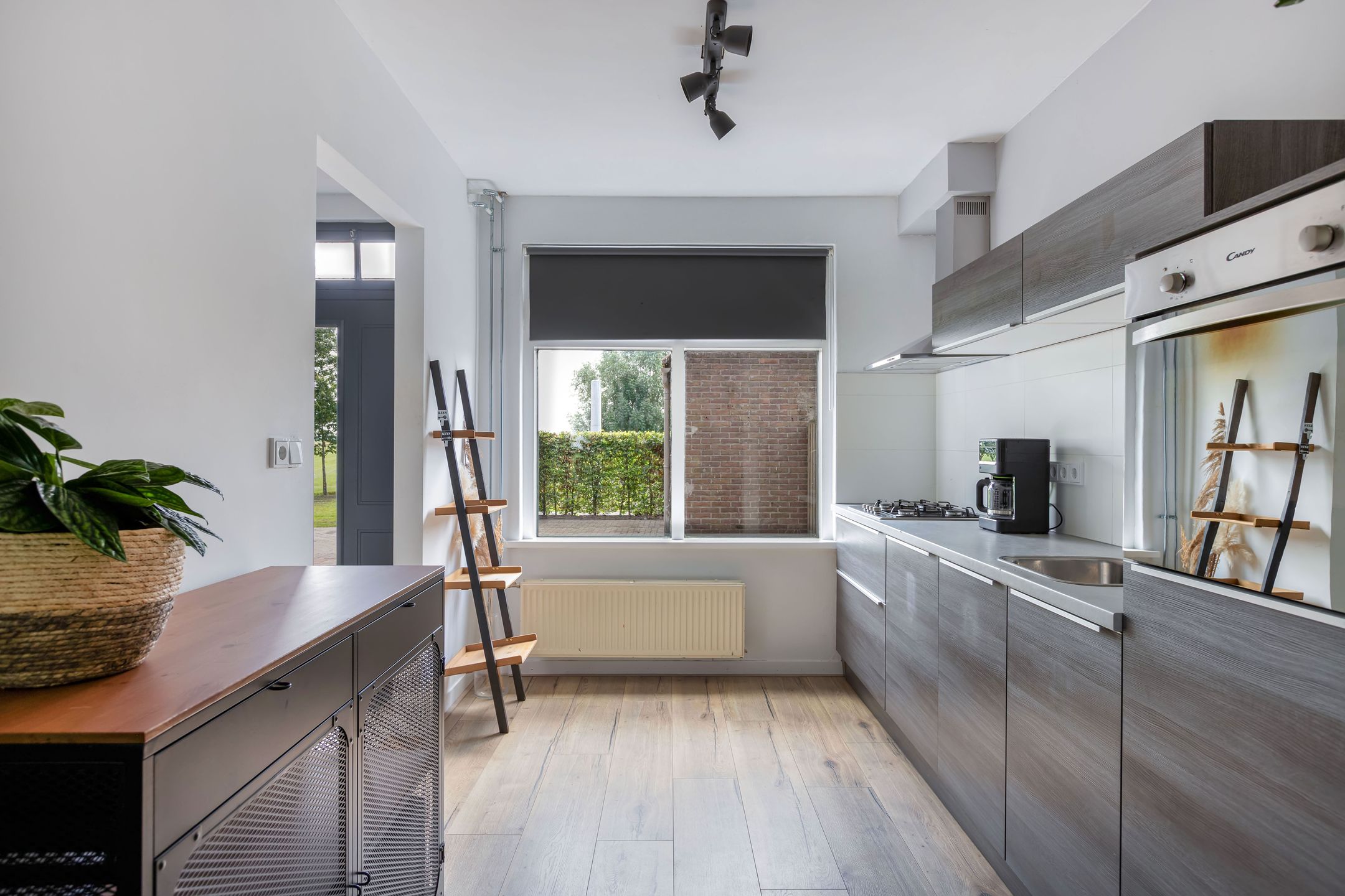 Photo 12 of Marwei 102