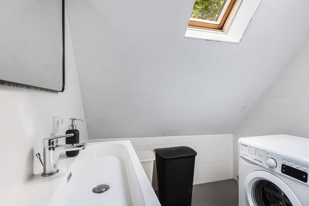 Photo 28 of Marwei 102