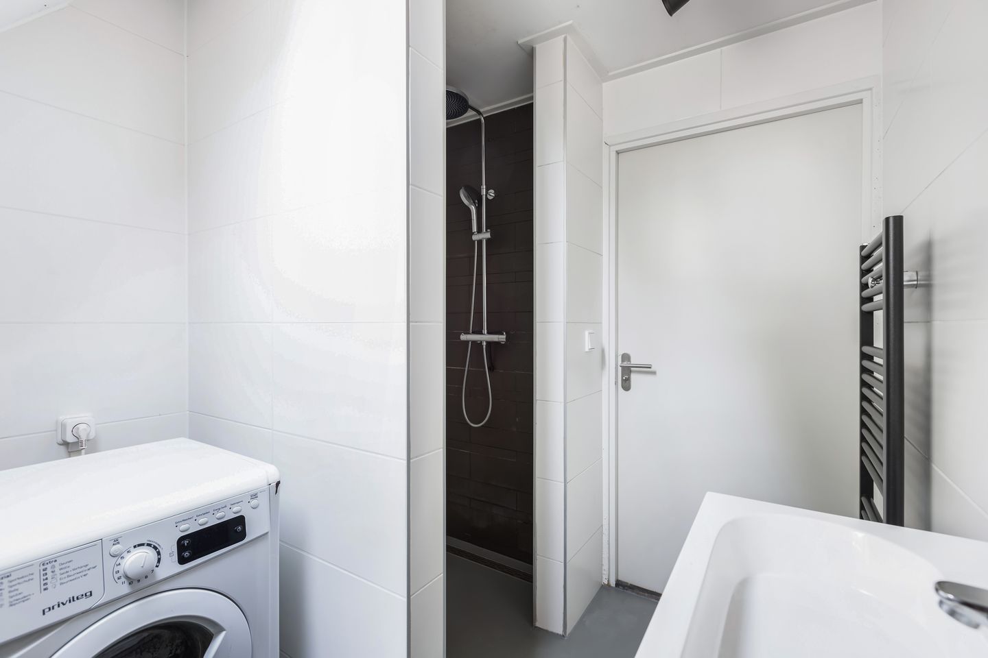 Photo 29 of Marwei 102