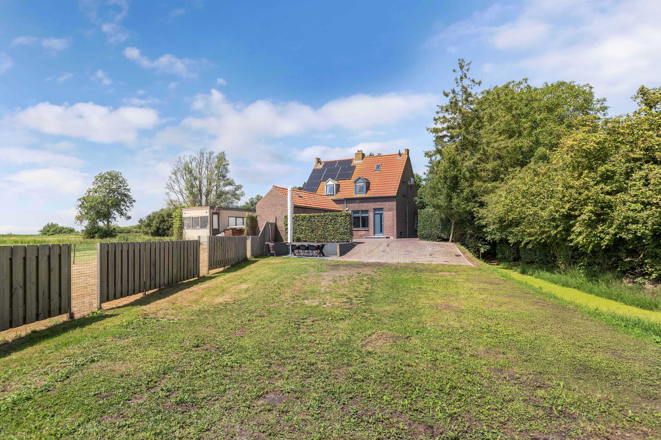 Photo 39 of Marwei 102