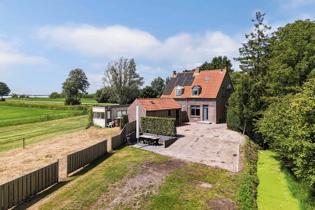 Photo 41 of Marwei 102