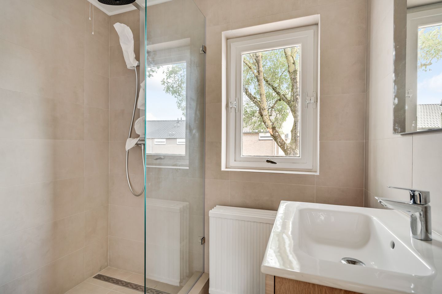 Photo 19 of Heidestraat 53-A