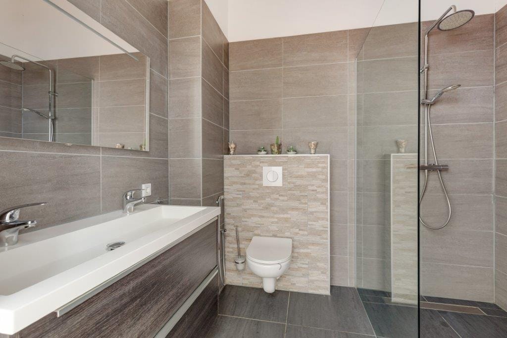 Foto 23 van Walter Kollolaan 170