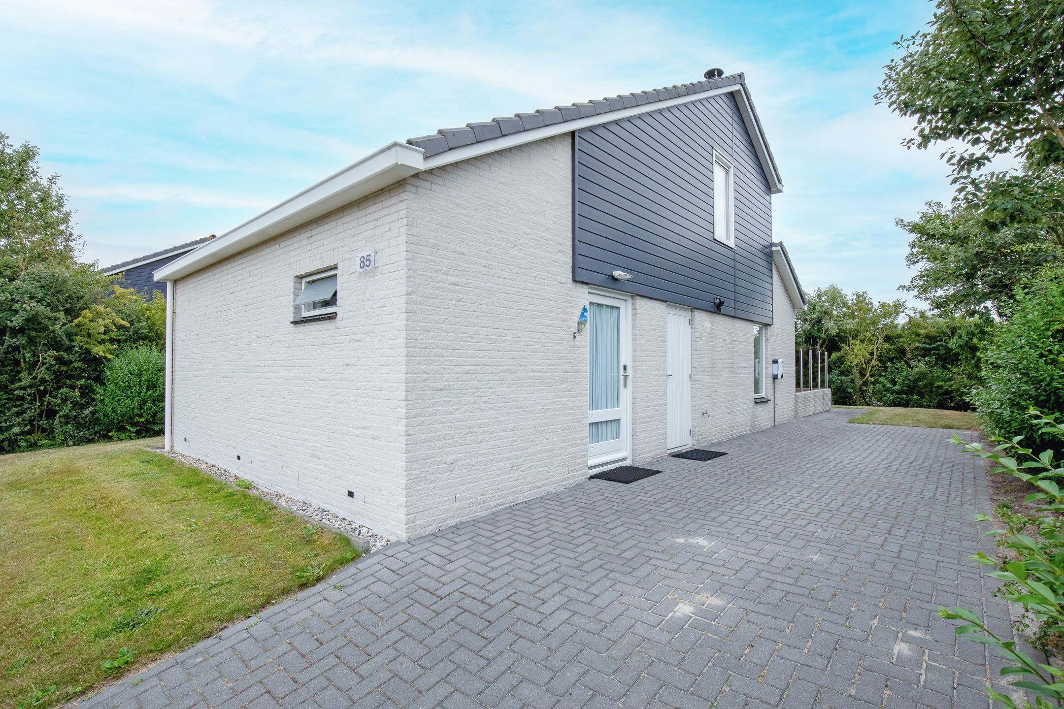 3-bedroom freehold villa in De Koog — photo 2 of 5
