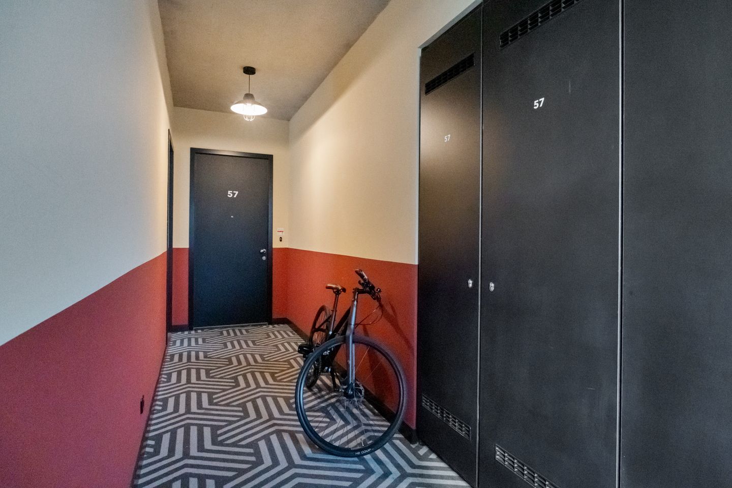 Foto 20 van Abraham Tuschinskistraat 57