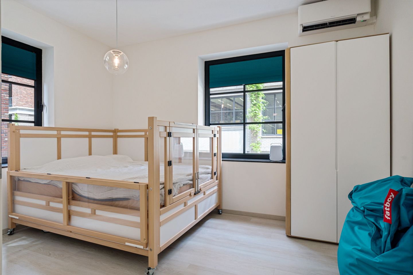 Foto 44 van Abraham Tuschinskistraat 57