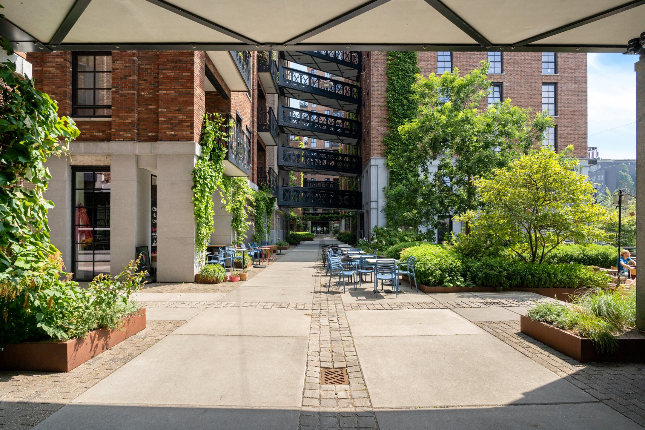 Foto 57 van Abraham Tuschinskistraat 57