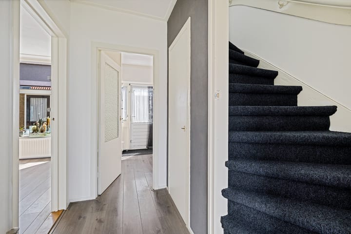 Foto 15 van Worp Tjaardastraat 63