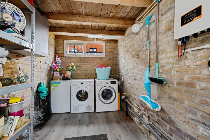 Foto 25 van Worp Tjaardastraat 63