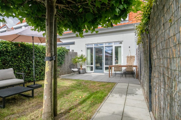 Foto 2 van Aurelia 6