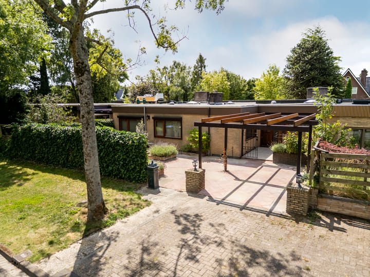 Foto 1 van Valkenlaan 19