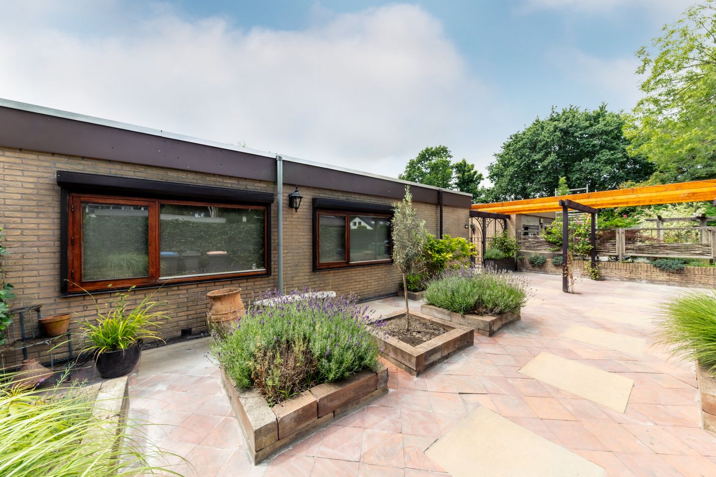 Foto 10 van Valkenlaan 19