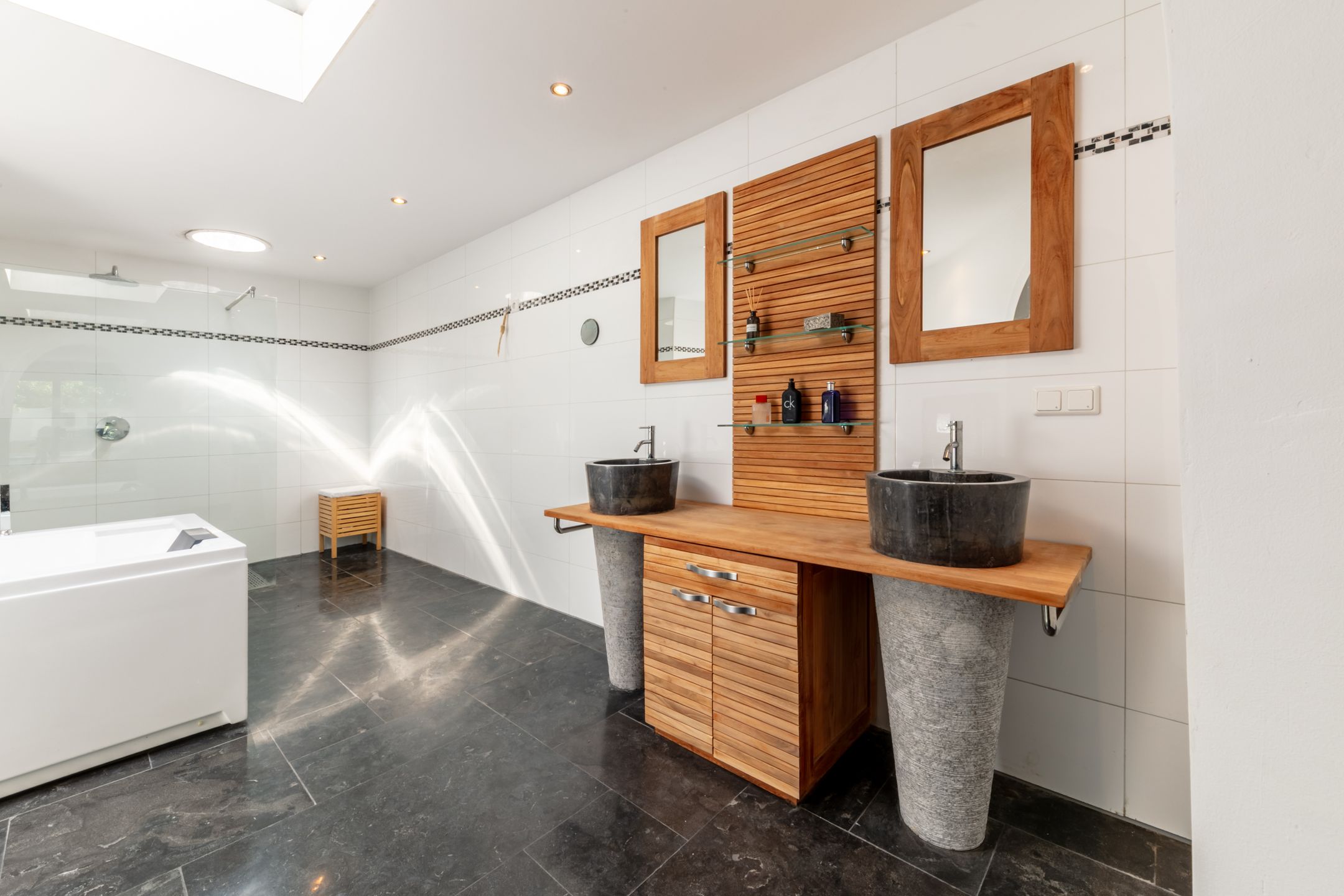 Foto 42 van Valkenlaan 19