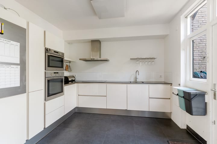 Foto 18 van St. Annastraat 252