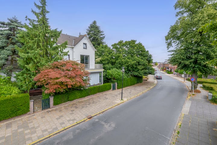 Photo 2 of Wilhelminalaan 20