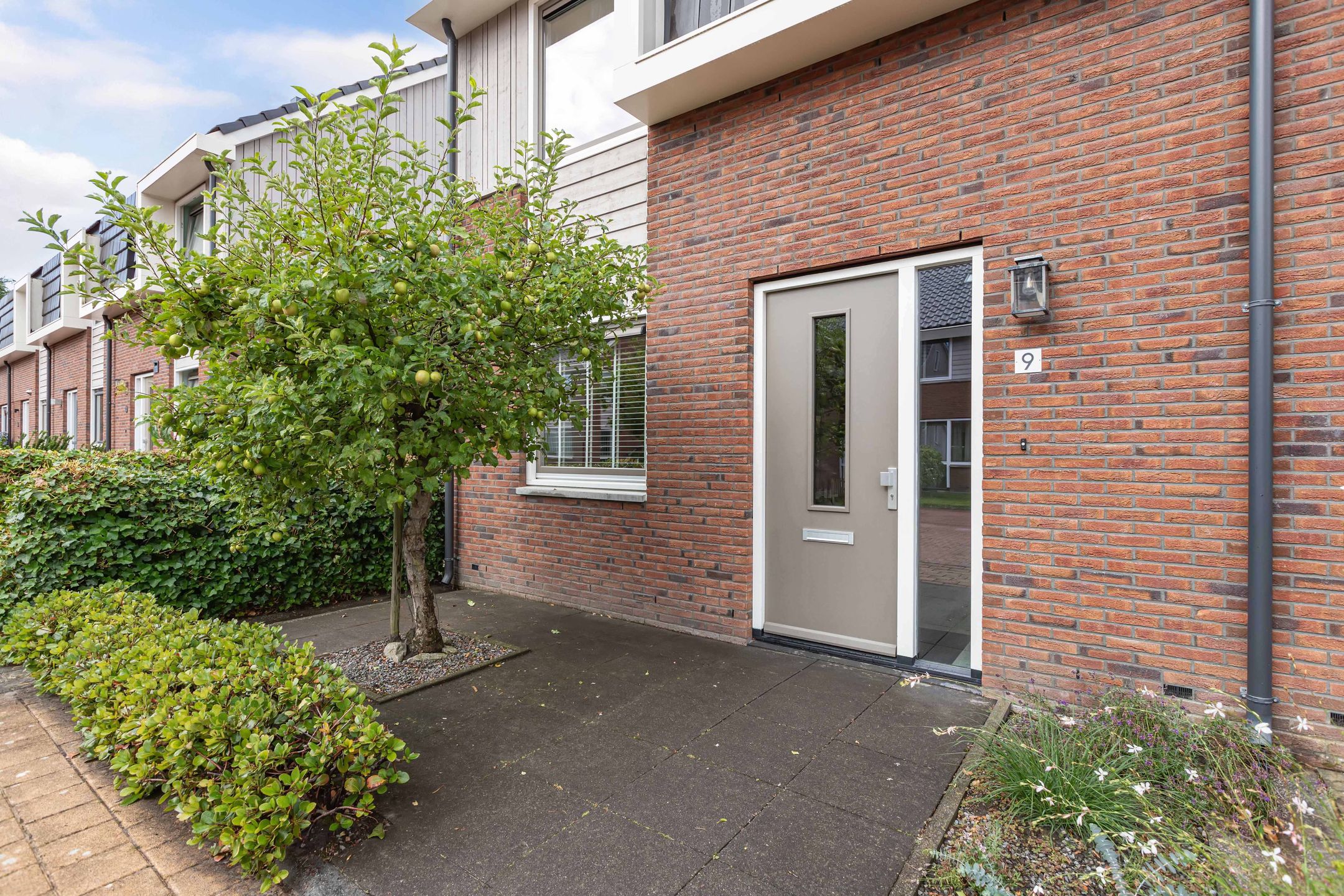 Foto 3 van Korporaal 9