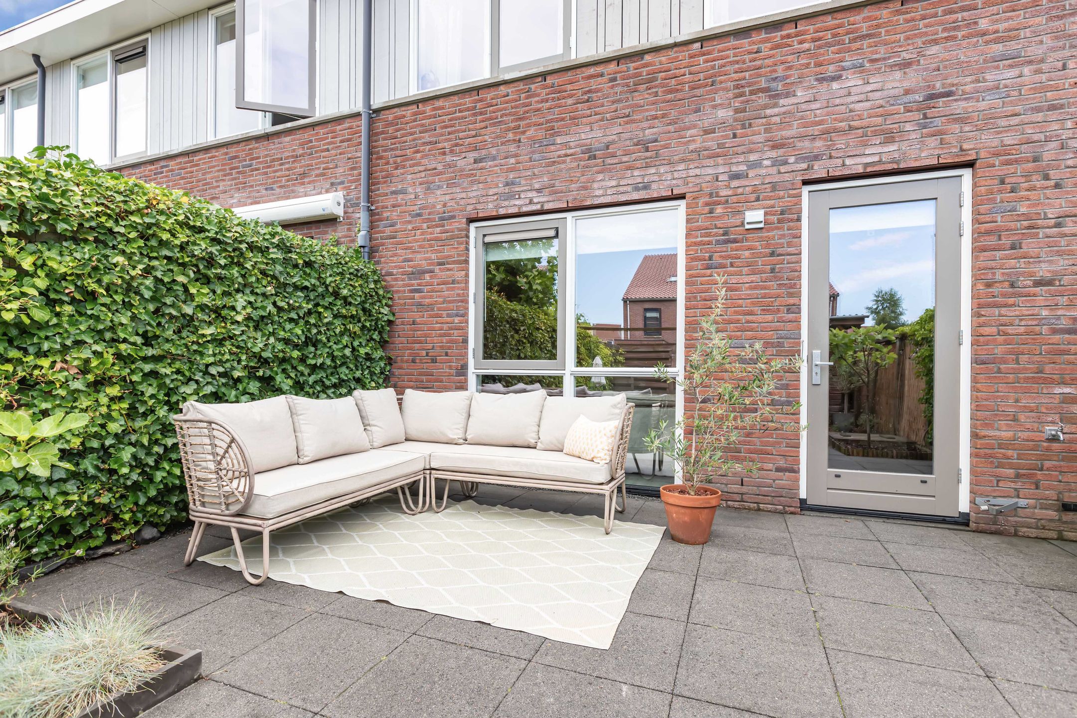 Foto 42 van Korporaal 9