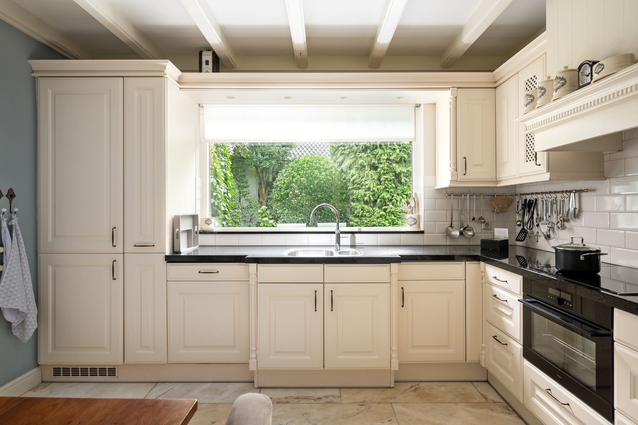 Photo 18 of Pieter de Hooghlaan 30