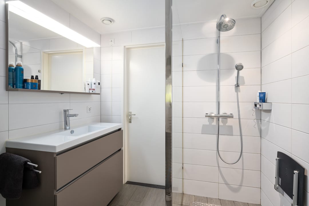 Photo 32 of Pieter de Hooghlaan 30