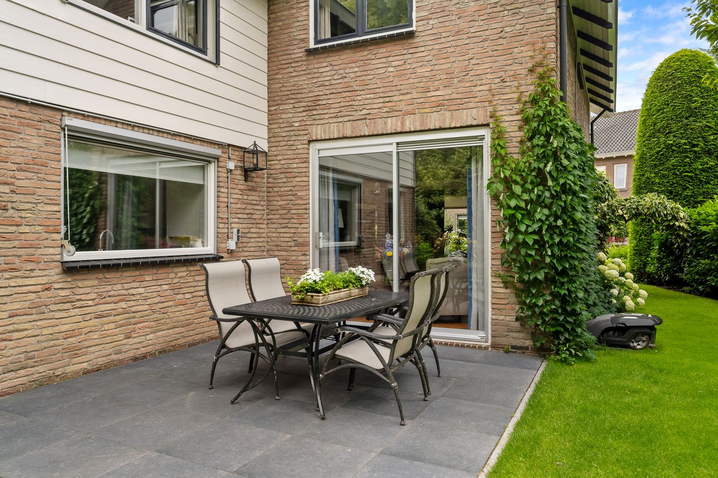 Photo 44 of Pieter de Hooghlaan 30