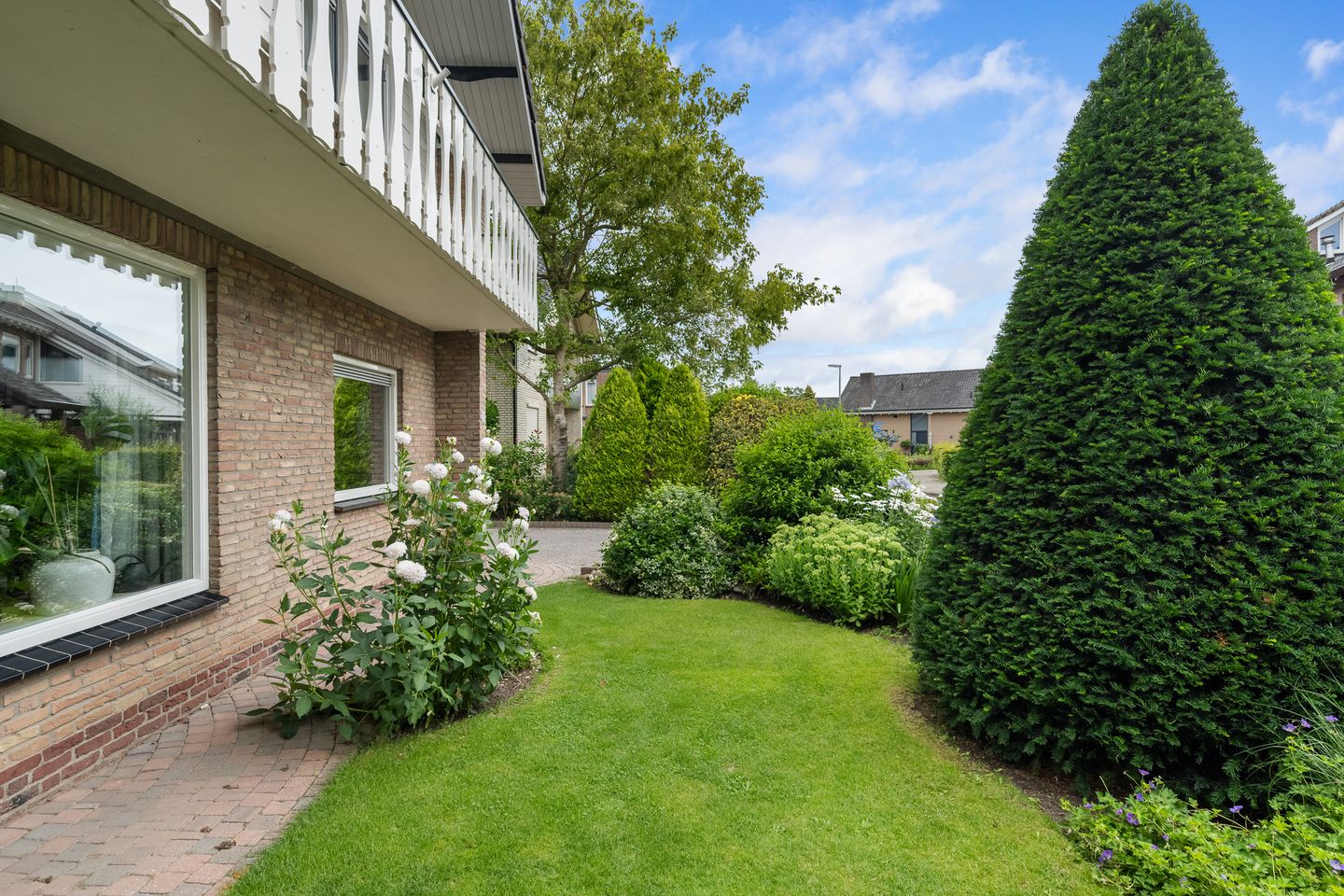 Photo 55 of Pieter de Hooghlaan 30