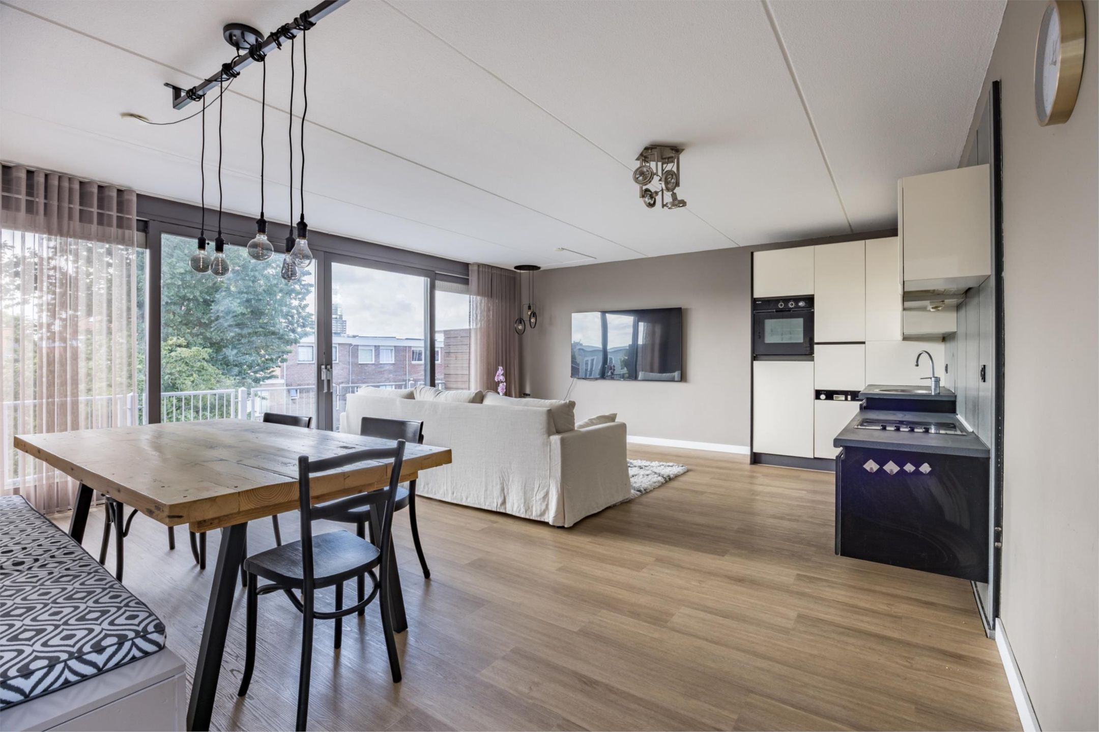 Foto 9 van Loosduinse Hoofdstraat 182-B