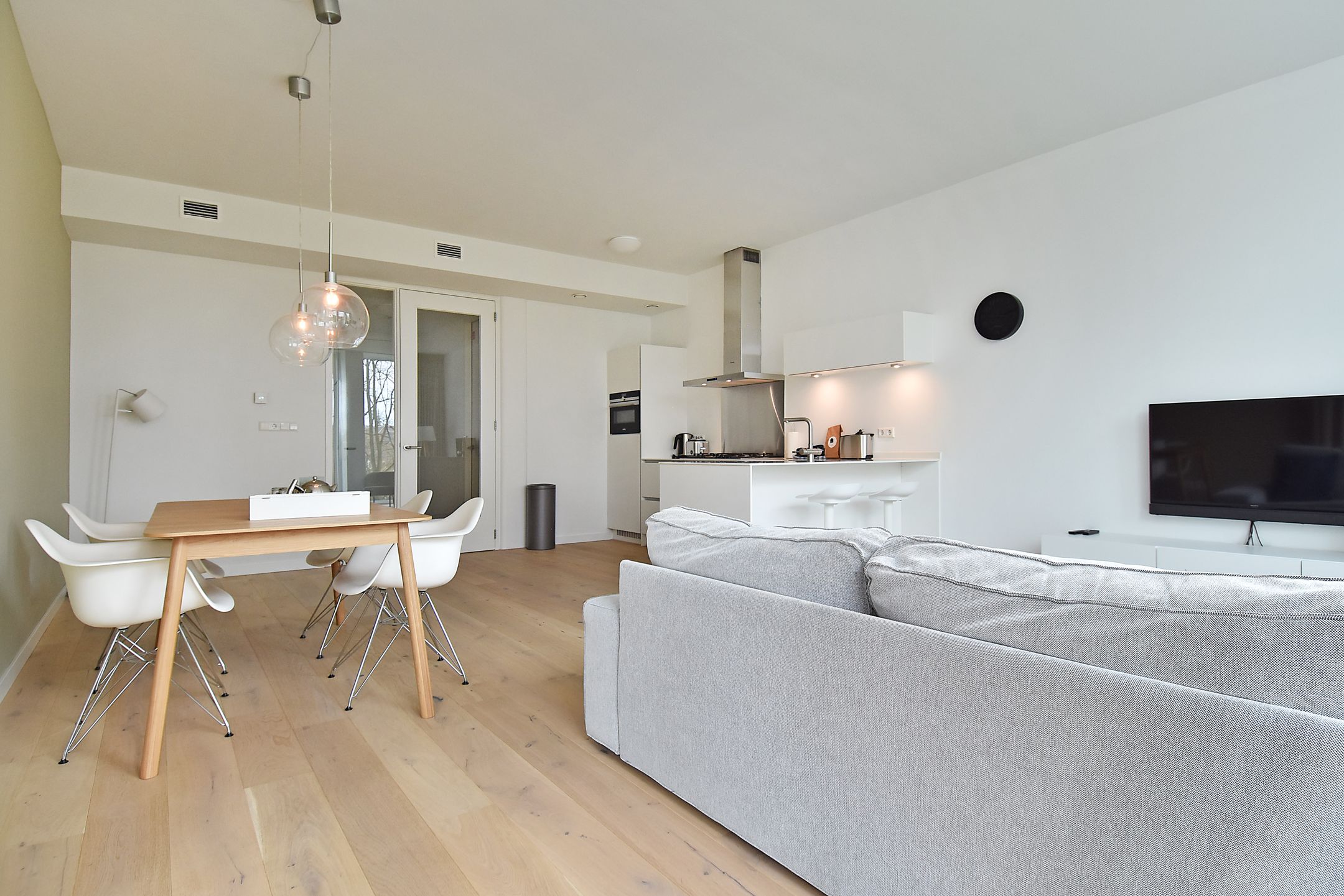 Foto 12 van Oostduinplein 47