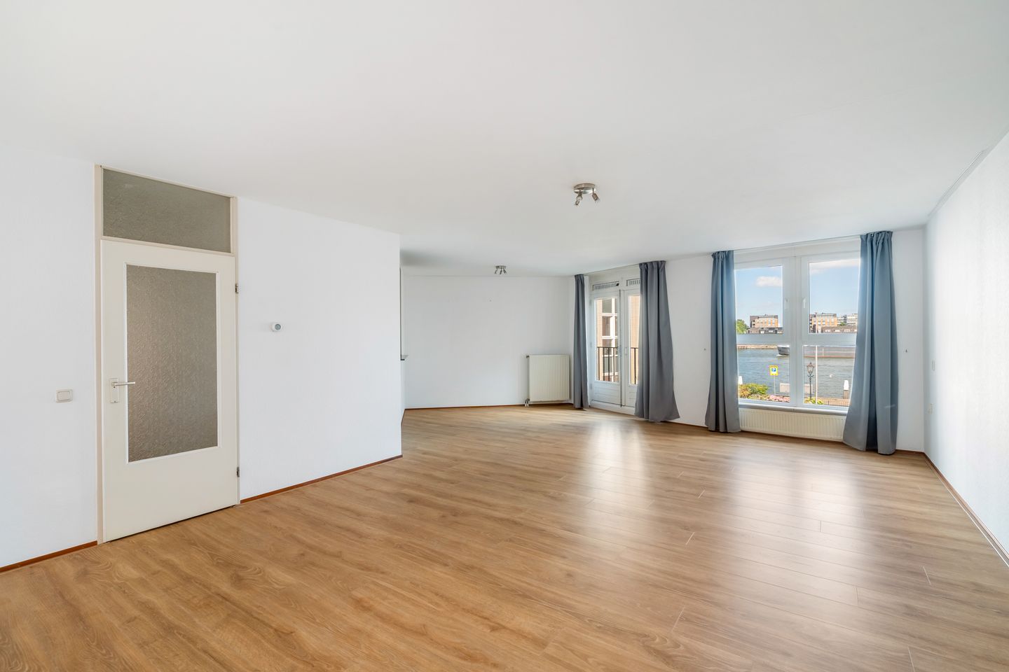 Foto 10 van Buiten Walevest 101