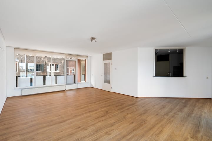 Foto 14 van Buiten Walevest 101