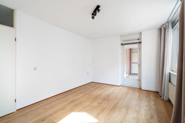 Foto 23 van Buiten Walevest 101