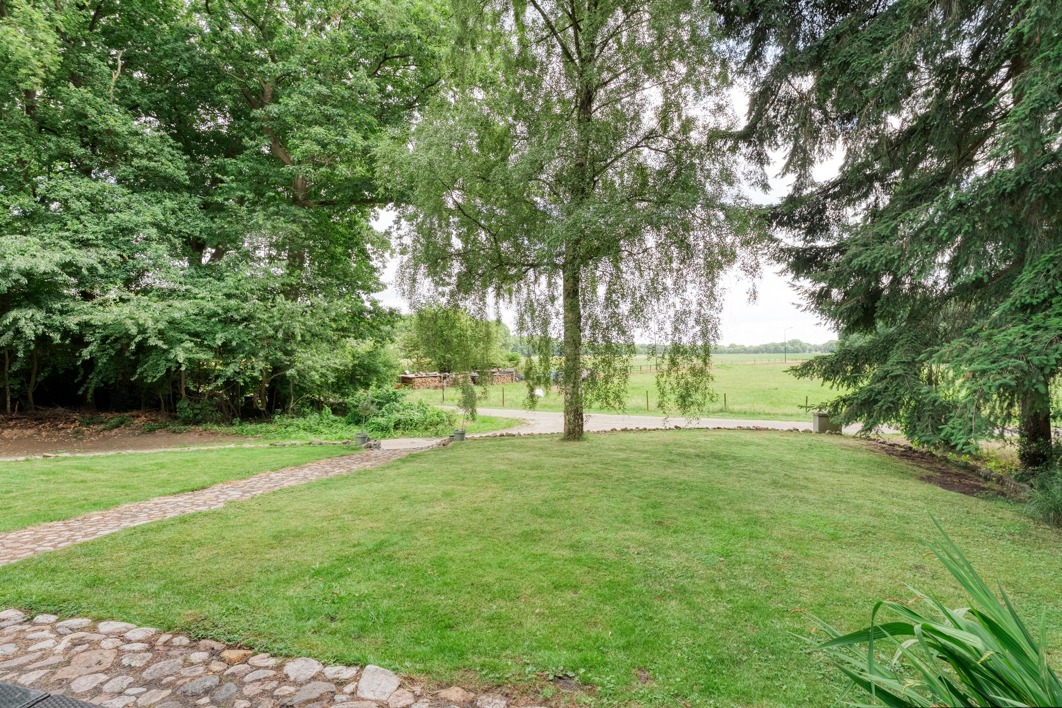 Foto 12 van Hezenes 9