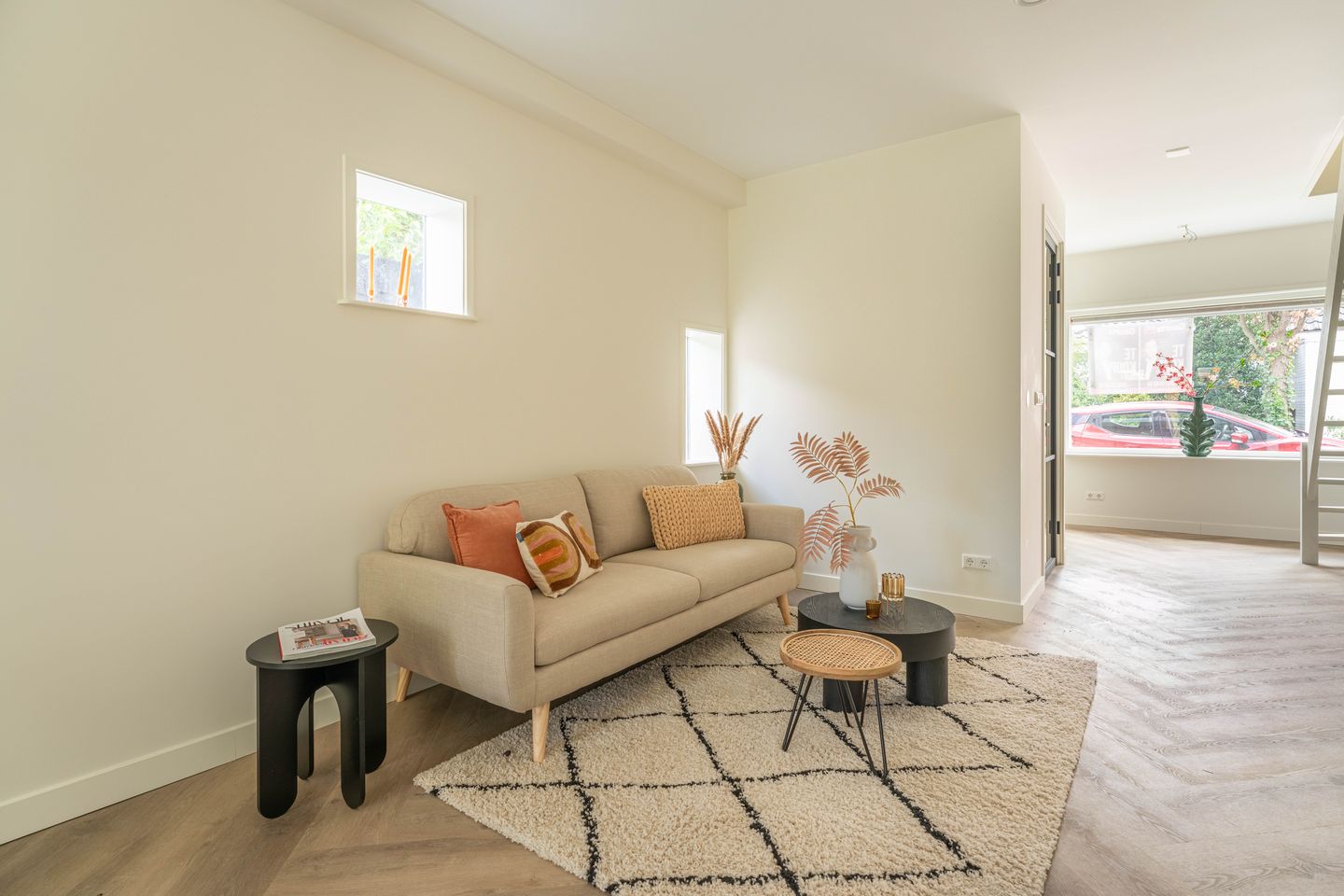 Photo 5 of Ter Haar Romenystraat 2