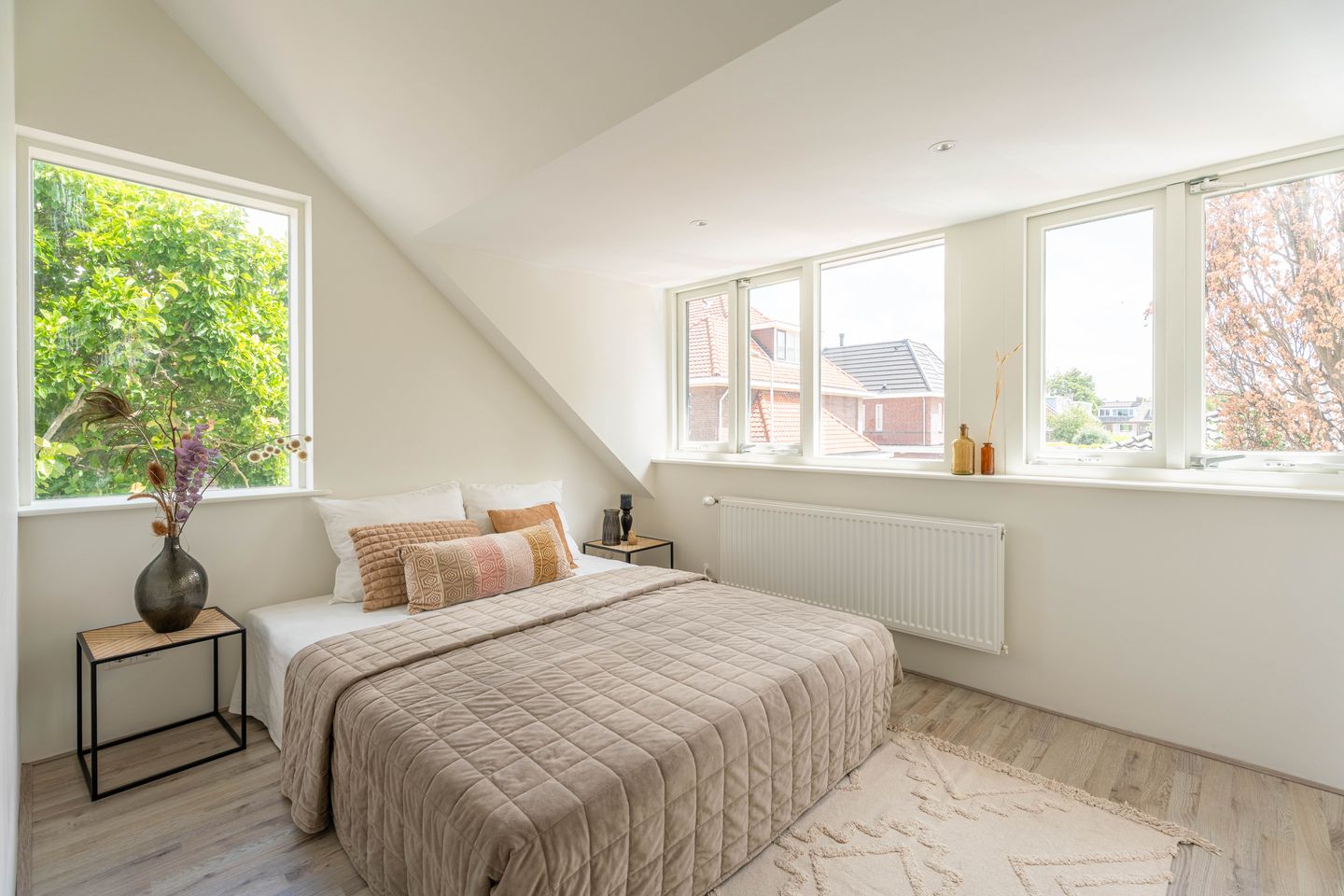 Photo 14 of Ter Haar Romenystraat 2