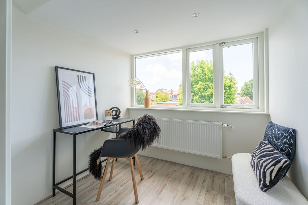 Photo 17 of Ter Haar Romenystraat 2