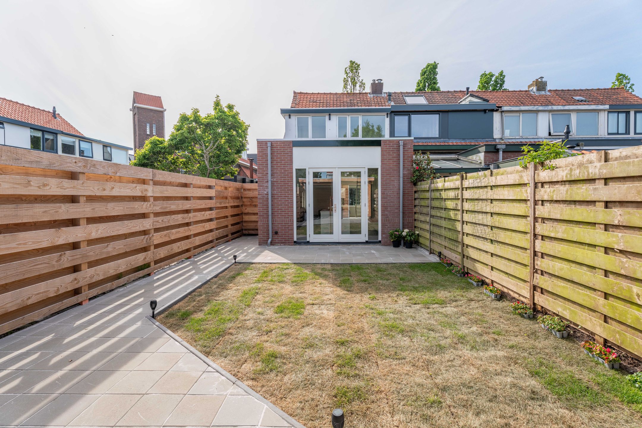 Photo 24 of Ter Haar Romenystraat 2