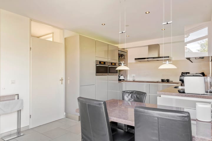 Foto 14 van F.J. Ebbensstraat 24