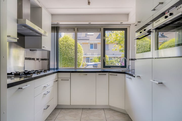 Foto 10 van Anton van Duinkerkenlaan 32