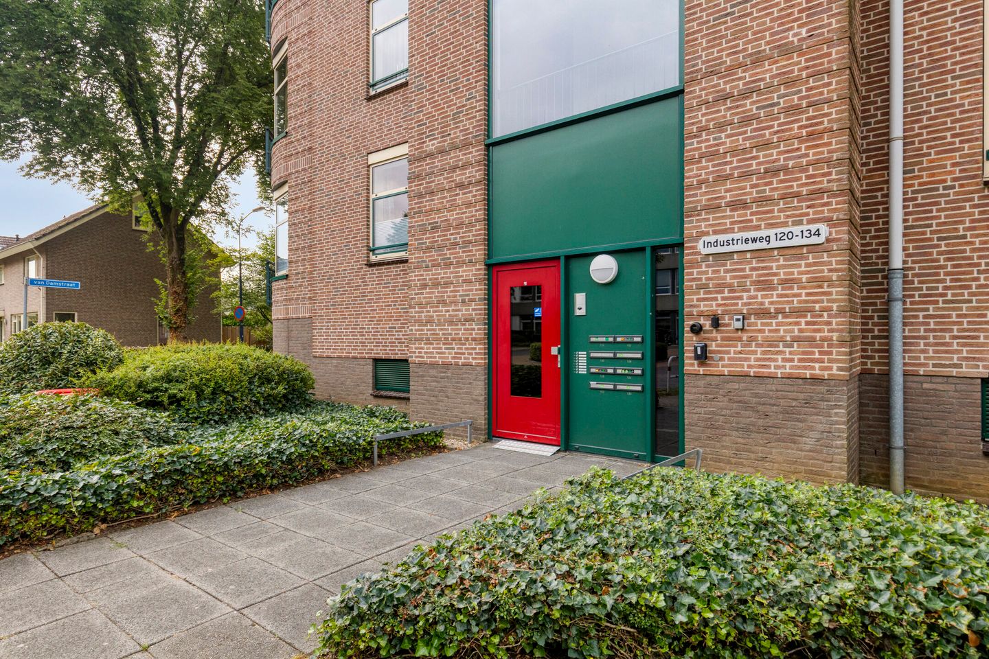 Foto 4 van Industrieweg 130