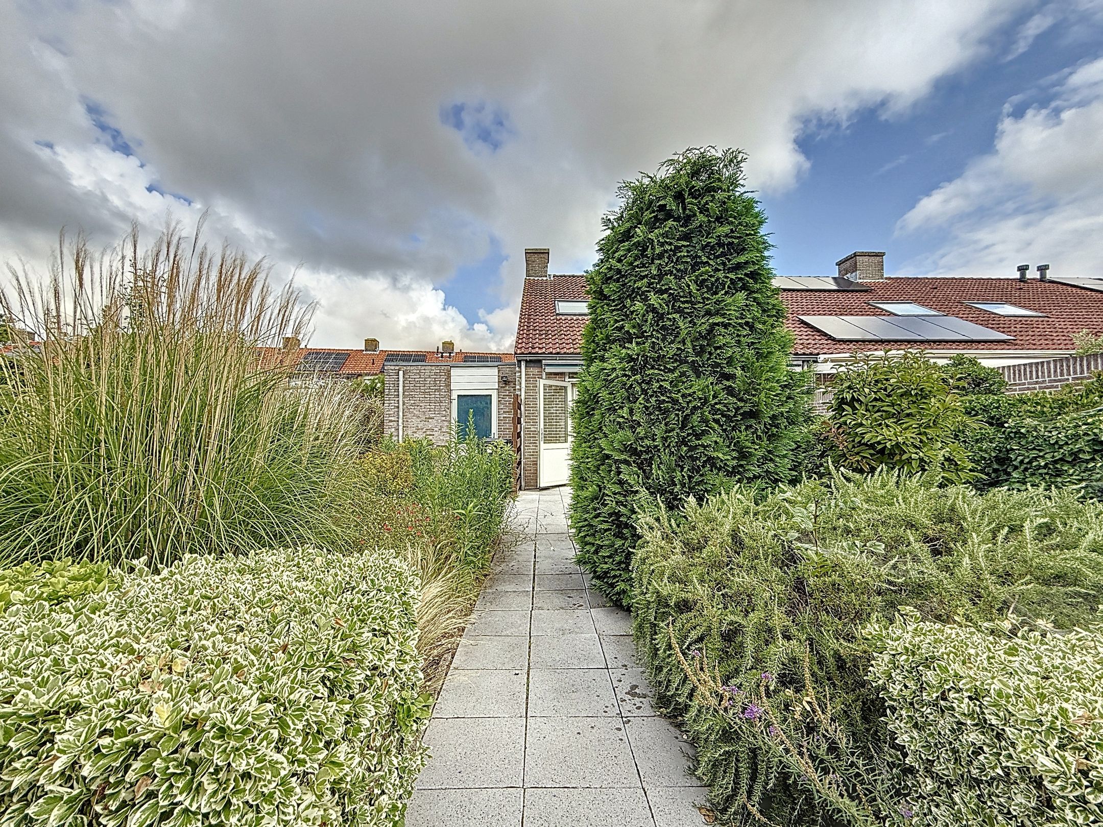 Foto 30 van Quarles van Uffordweg 18