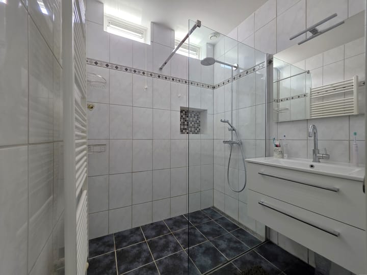 Foto 12 van Parallelweg 1-A