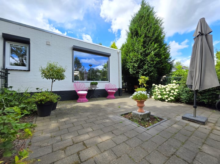 Foto 15 van Parallelweg 1-A