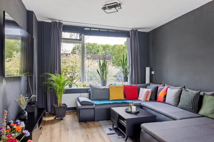 Photo 8 of Schonegevelstraat 5